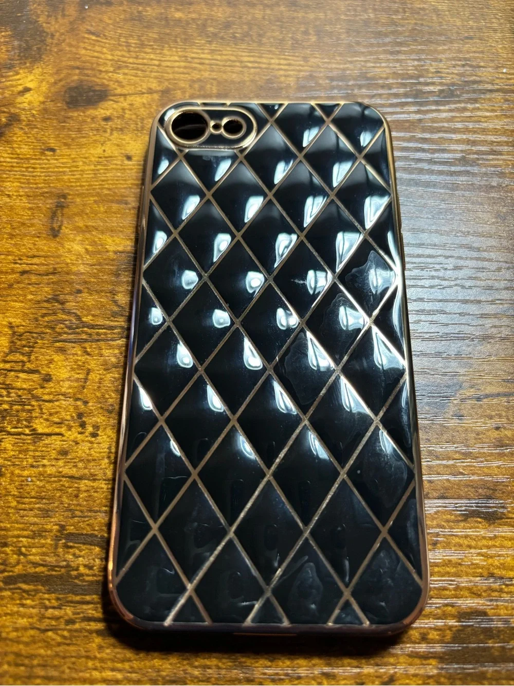 Stylish Quilted Black Phone Case with Gold Trim for 7/8/iphone Se✅✅✅🔥